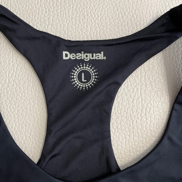 NWT - Desigual Women’s Sports Bra - Size L - Picture 9 of 13